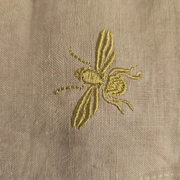 100% Linen stonewashed dinner napkins french in mustard yellow - Picture 3 of 4